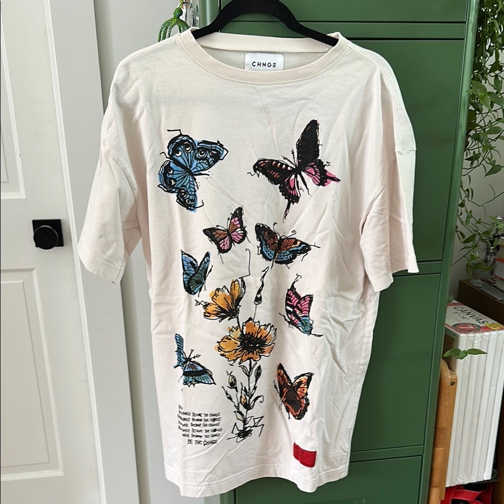 CHNGE Graphic Butterfly Cream Tee
